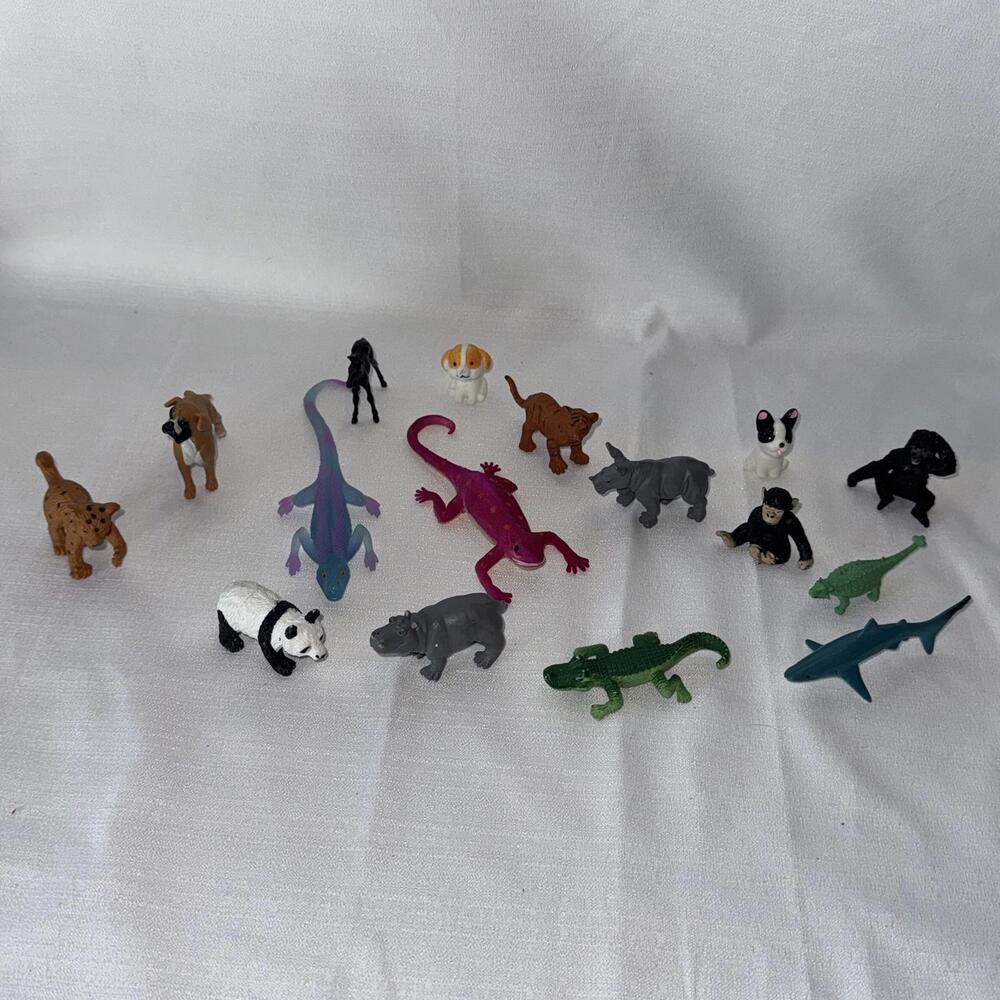 Animal Miniature Realistic Figure Bundle Toy Zoo Panda Hippo Monkey Shark Safari